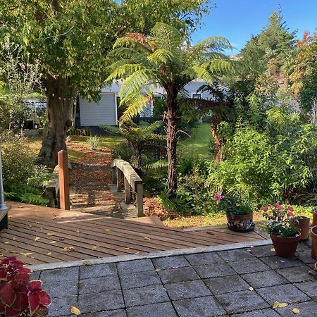 Superb Studio Retreat With Spa, Pool & Bbq Access Whanganui Ngoại thất bức ảnh