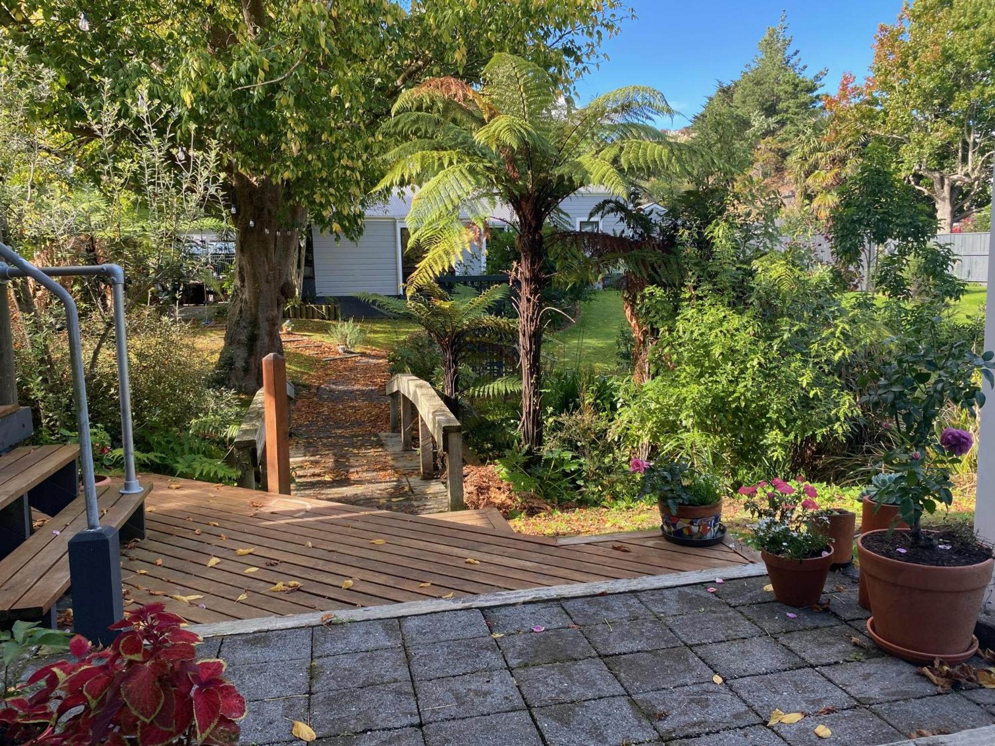 Superb Studio Retreat With Spa, Pool & Bbq Access Whanganui Ngoại thất bức ảnh